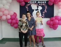 mamy wraz z dziećmi