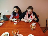 zajęcia w kuchni uczniowskiej