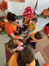 zbawy z okazji balu jesiennego i dnia przedszkolaka