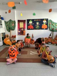 zbawy z okazji balu jesiennego i dnia przedszkolaka