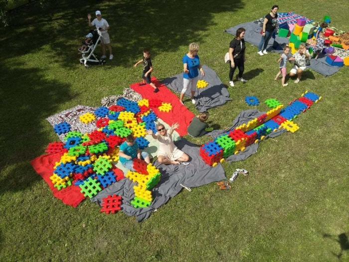 Piknik rodzinny okiem drona