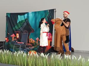 Świąteczne przedstawienie teatralne